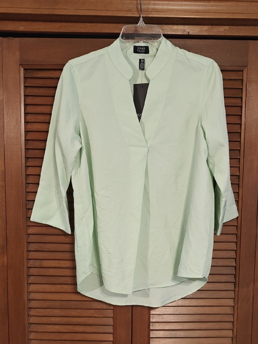 NWT Jones New York Mint Green Split V-Neck Tunic Blouse